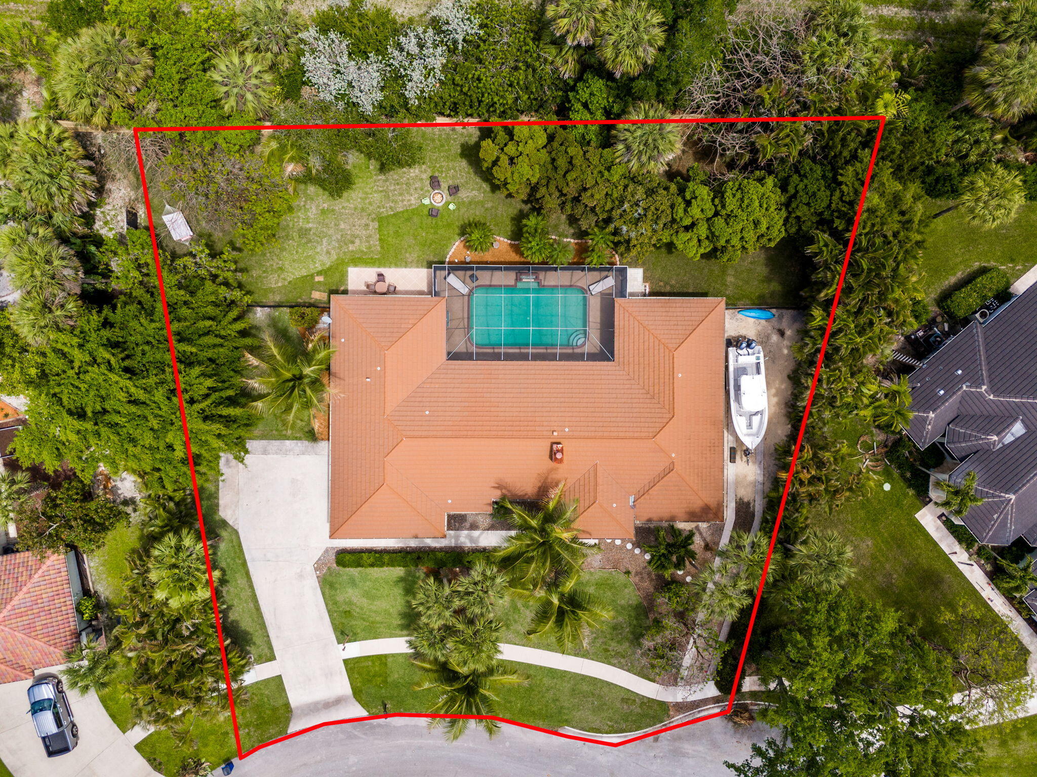 WHISPERING OAKS - Residential