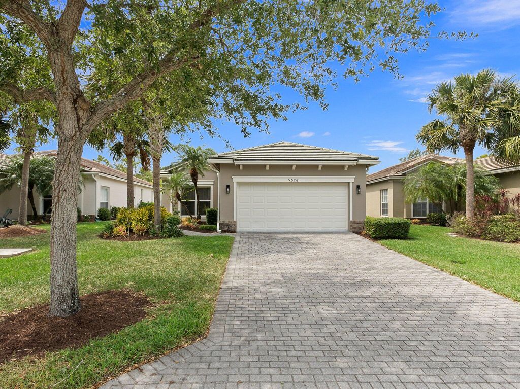 Photo of 9576 SW Flowermound Circle, Port Saint Lucie, FL 34987 (MLS # R10976118)