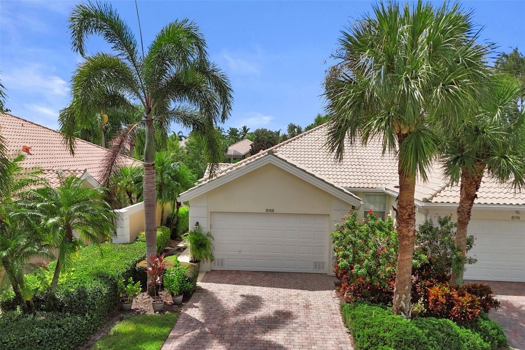Photo of 8168 Montserrat Place, Wellington, FL 33414 (MLS # F10527820)