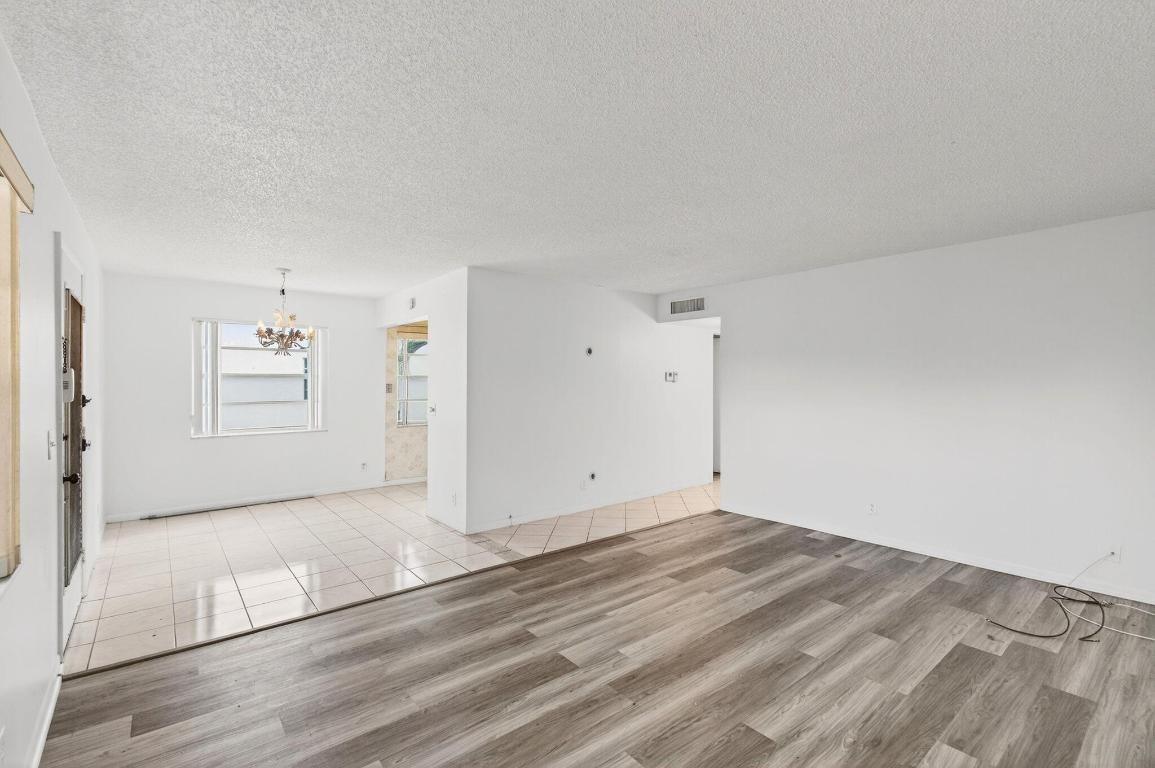 KINGS POINT - Residential Lease