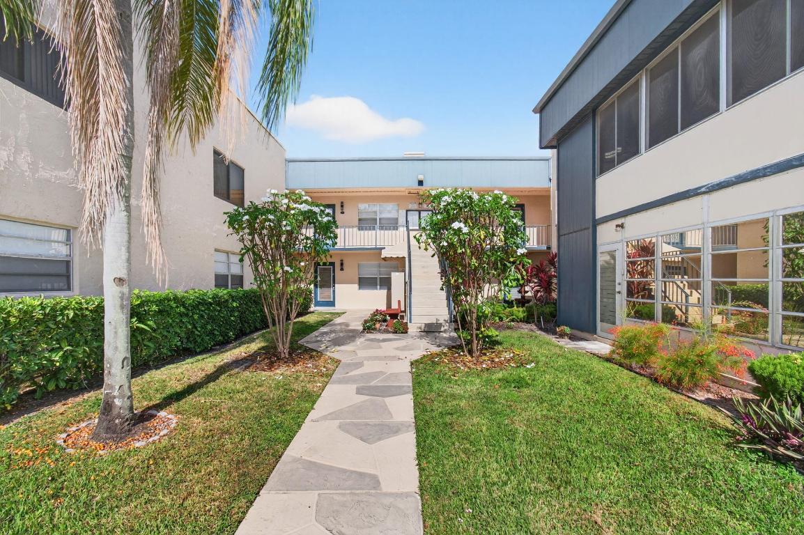 KINGS POINT - Residential Lease