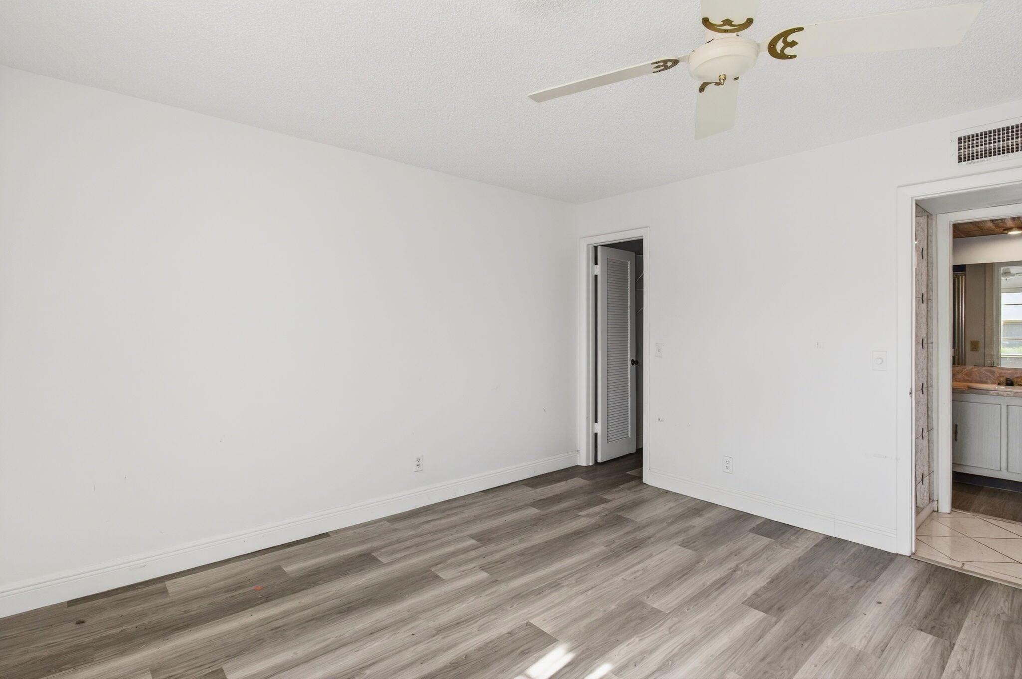 KINGS POINT - Residential Lease