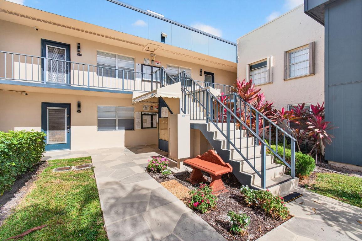 KINGS POINT - Residential Lease