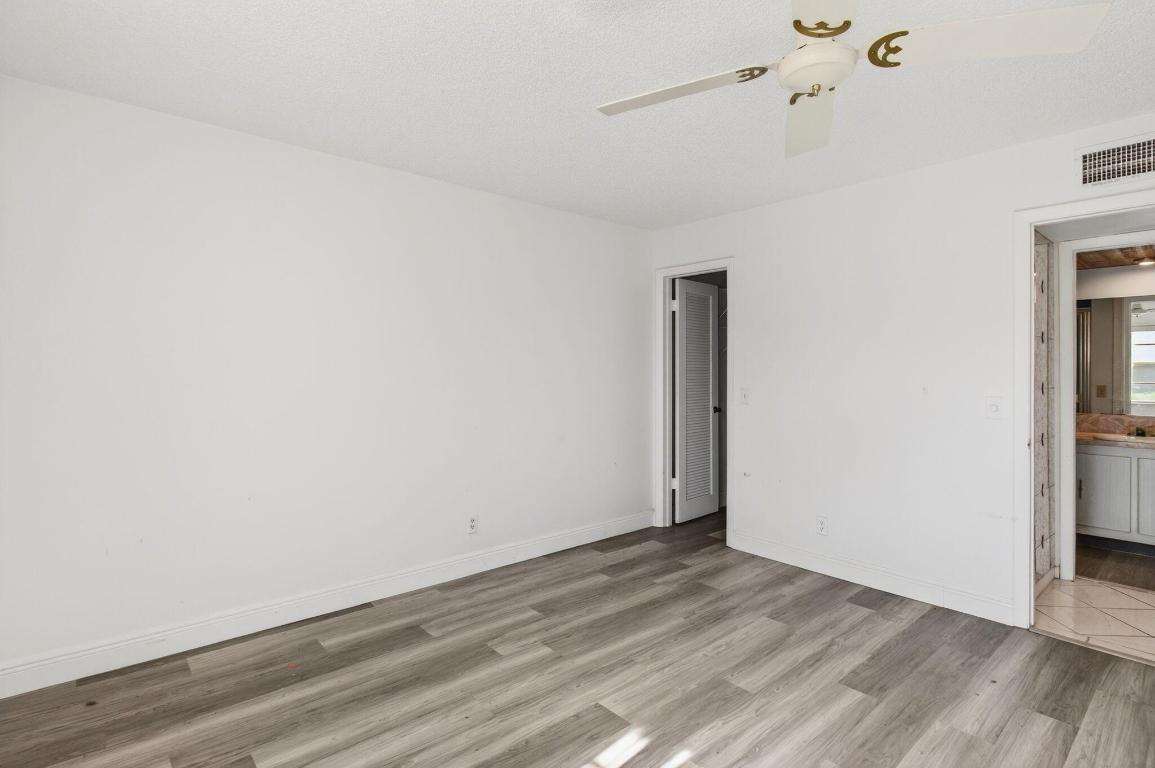 KINGS POINT - Residential Lease