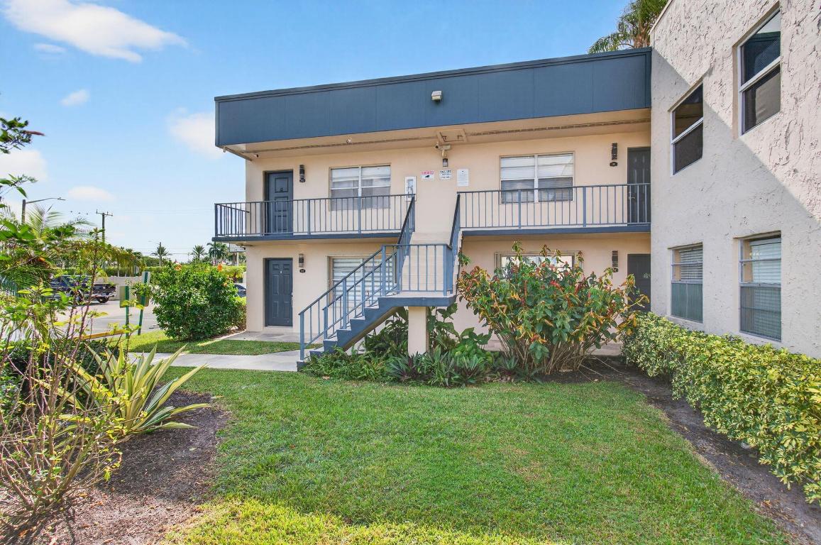 KINGS POINT - Residential Lease