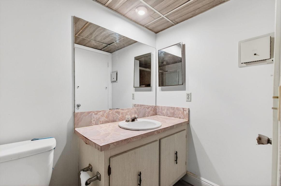 KINGS POINT - Residential Lease