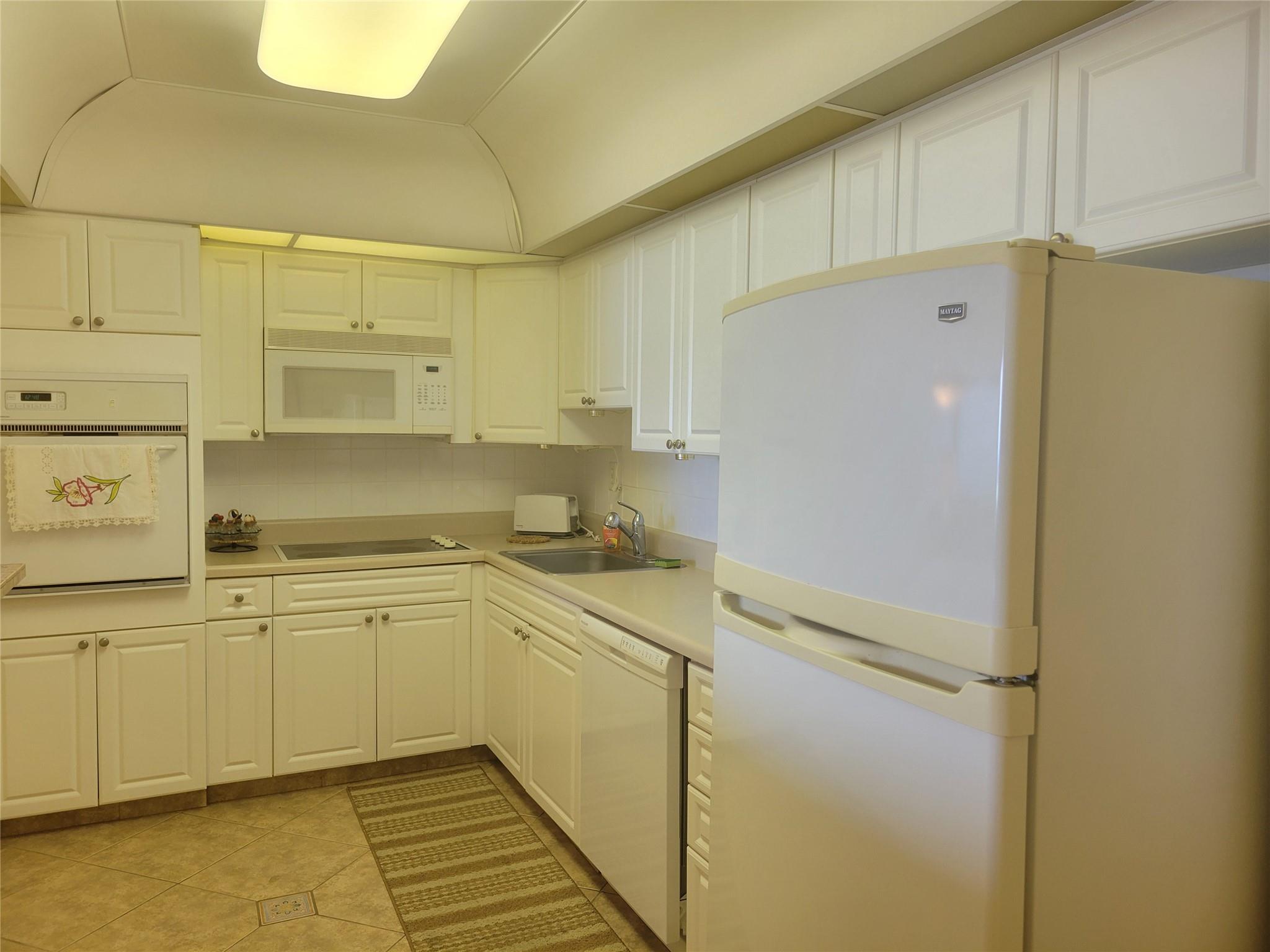 19380 Collins Ave 1020