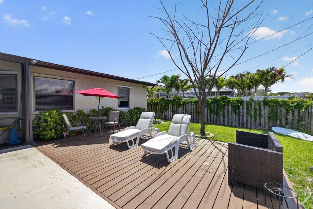Photo of 437 SE Nome Drive, Port Saint Lucie, FL 34984 (MLS # B26041607)
