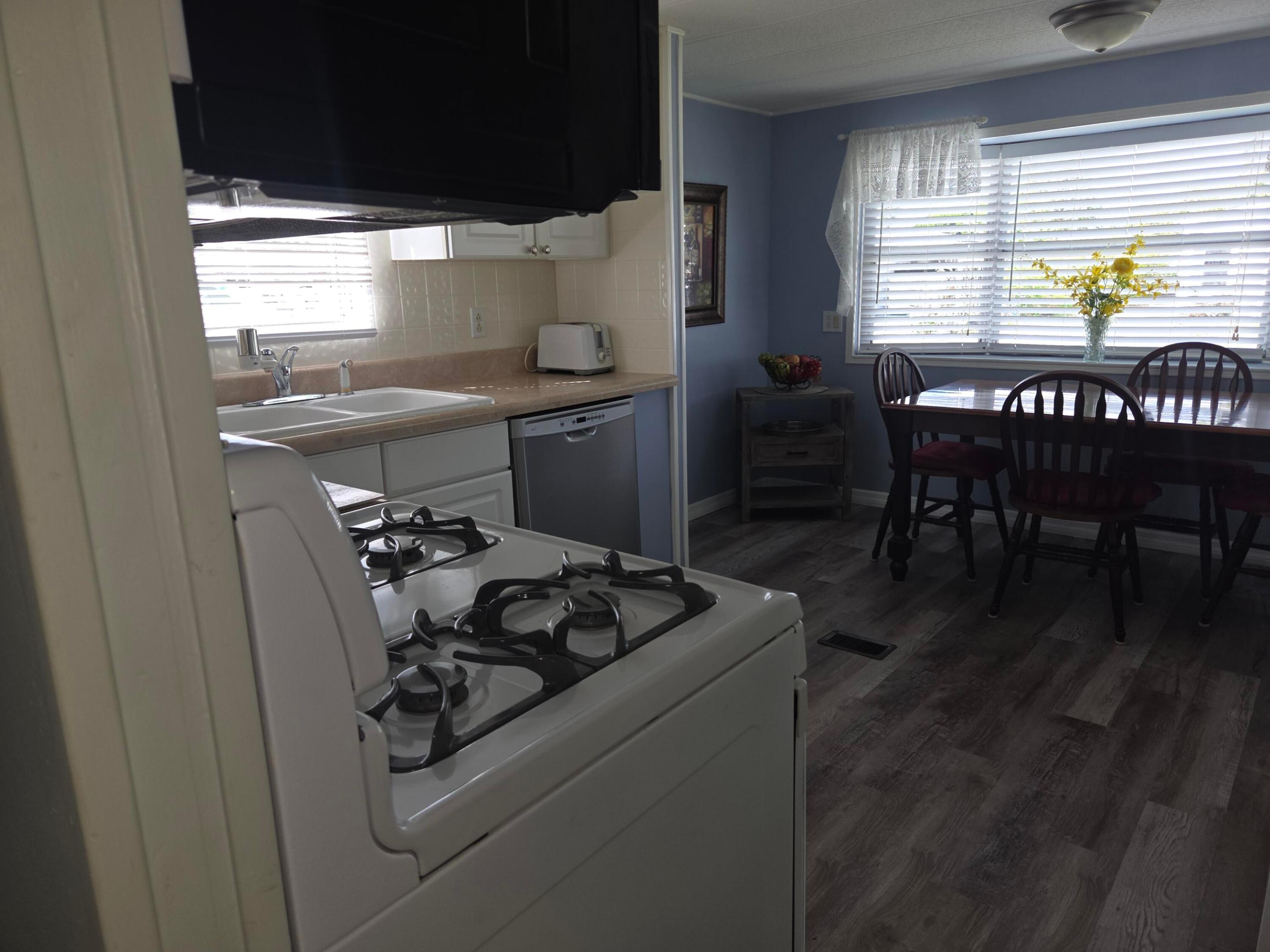 RIDGEWAY - Residential