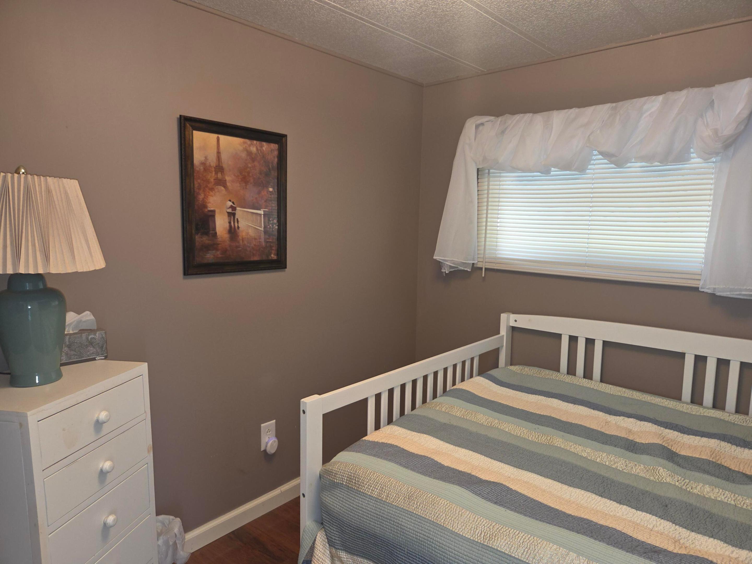 RIDGEWAY - Residential