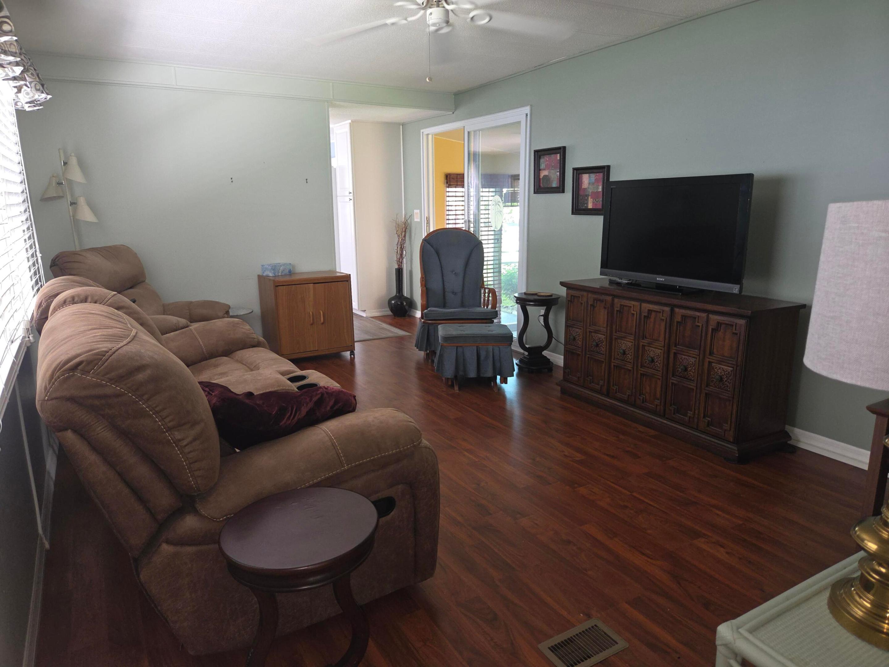 RIDGEWAY - Residential