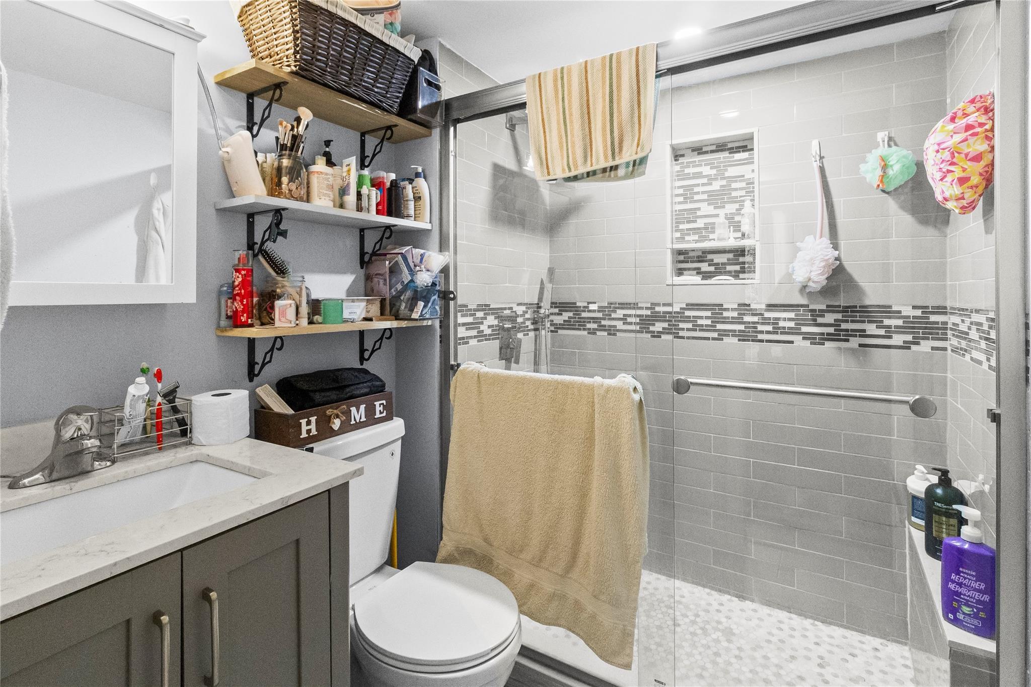 ROYAL PARK - Residential