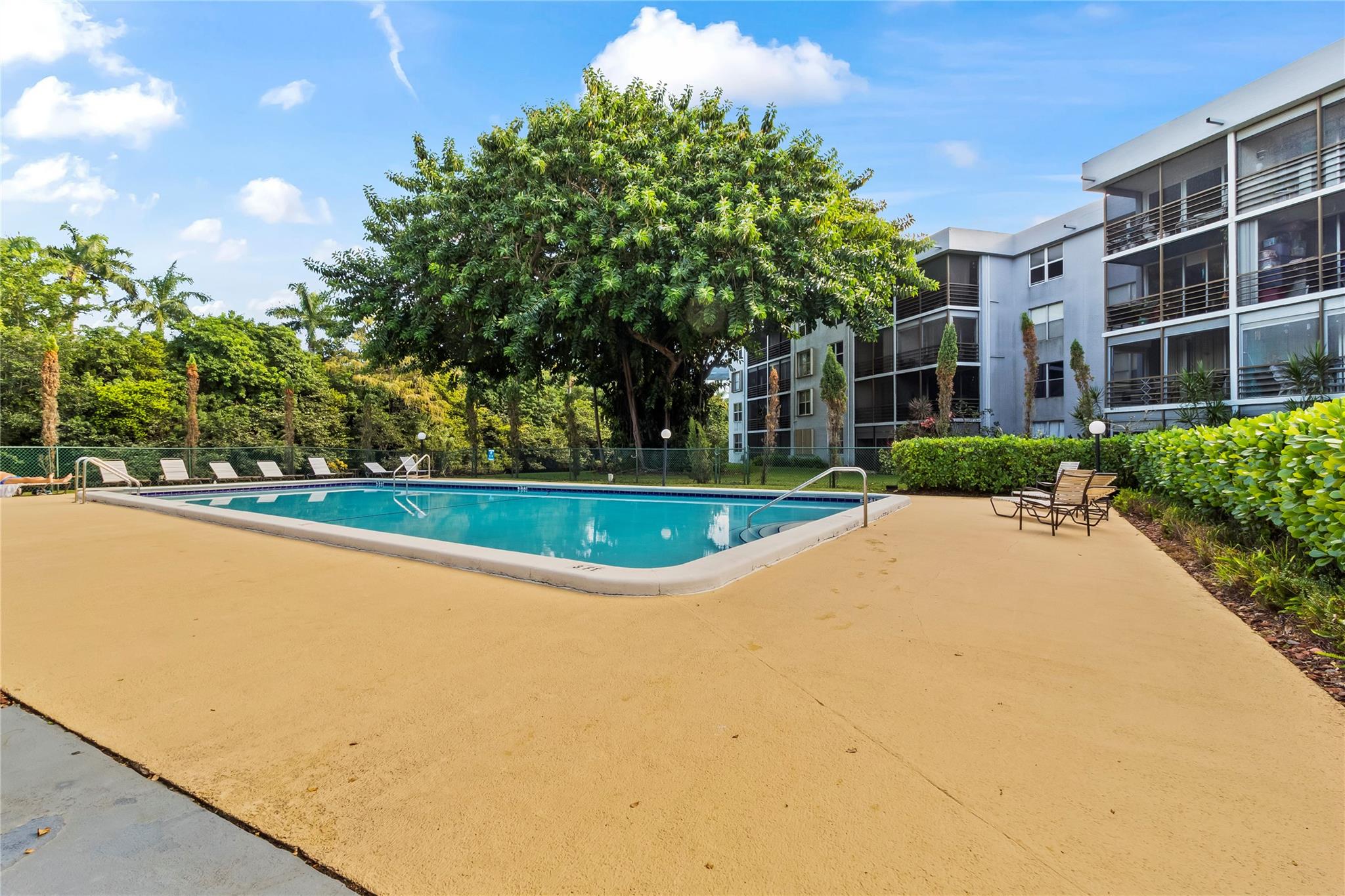 ROYAL PARK - Residential