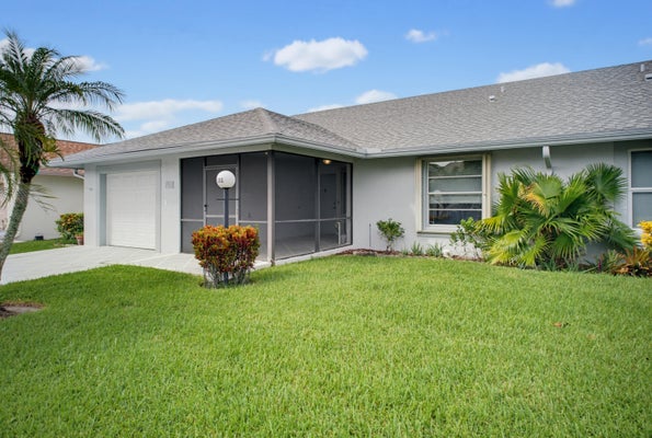 5253 CRYSTAL ANNE DR, WEST PALM BEACH, FL 33417 - Image 9e548bcfab543c8c8c1b2718d77669c3/3919891238