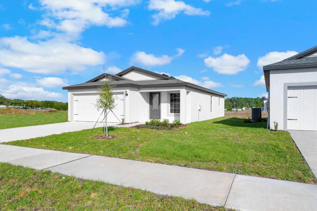 Photo of 8556 105th Avenue, Vero Beach, FL 32967 (MLS # F10545906)