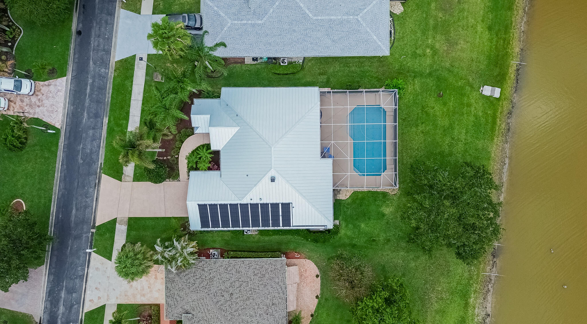 SAWGRASS LAKES, CRANE POINTE - Residential
