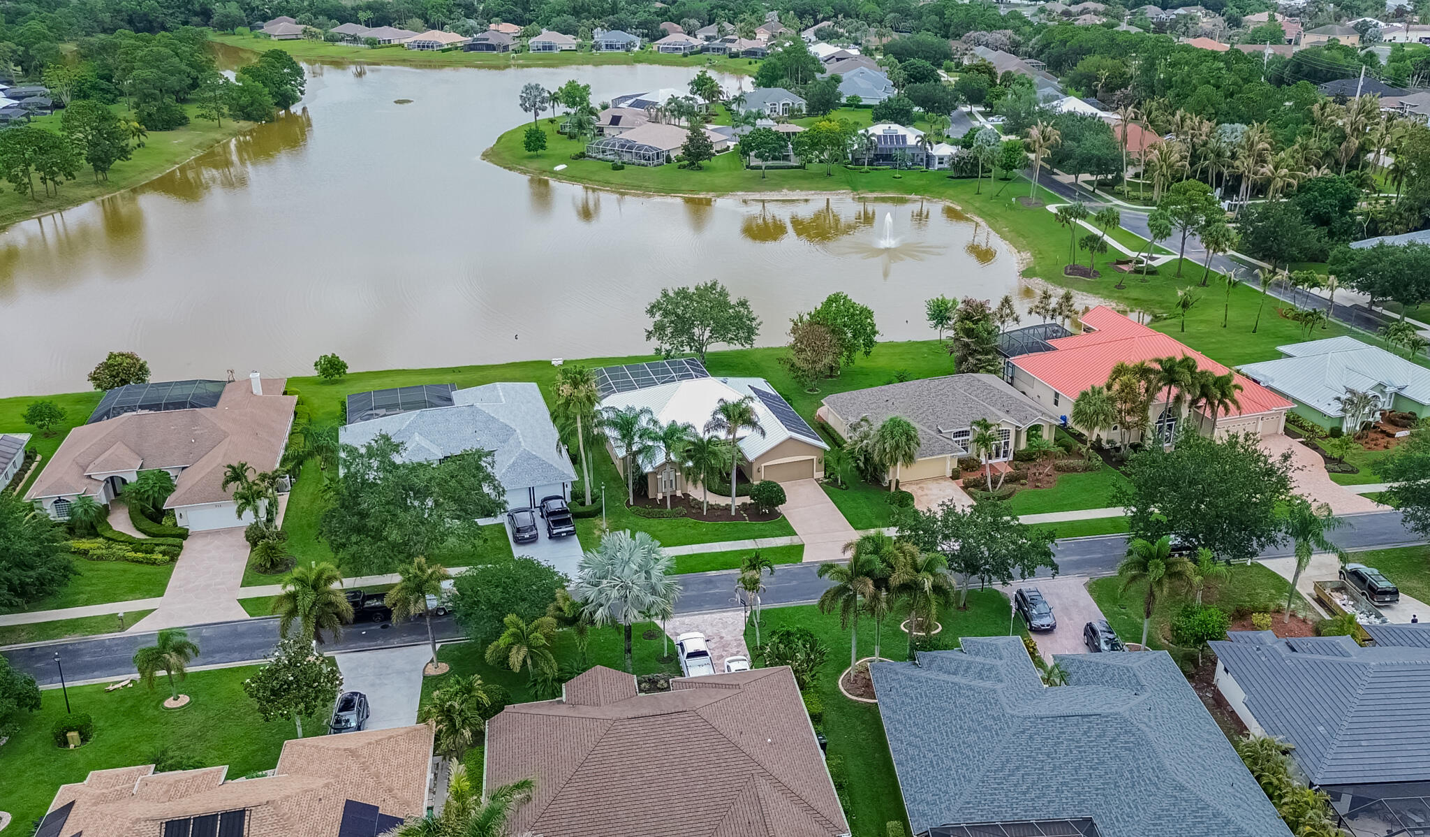 SAWGRASS LAKES, CRANE POINTE - Residential