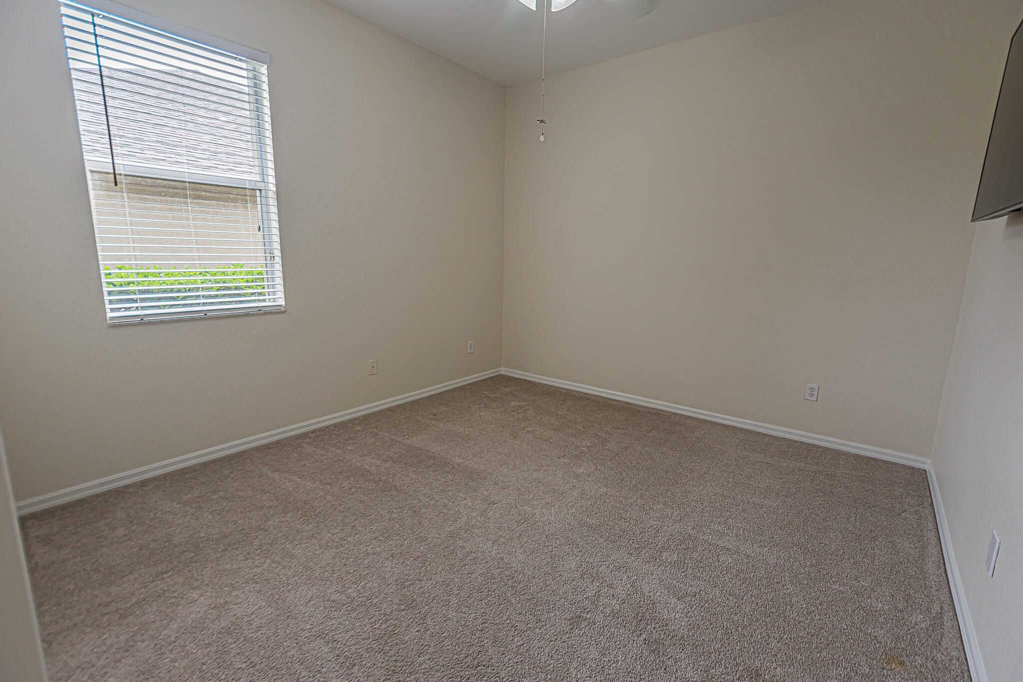 SAWGRASS LAKES, CRANE POINTE - Residential