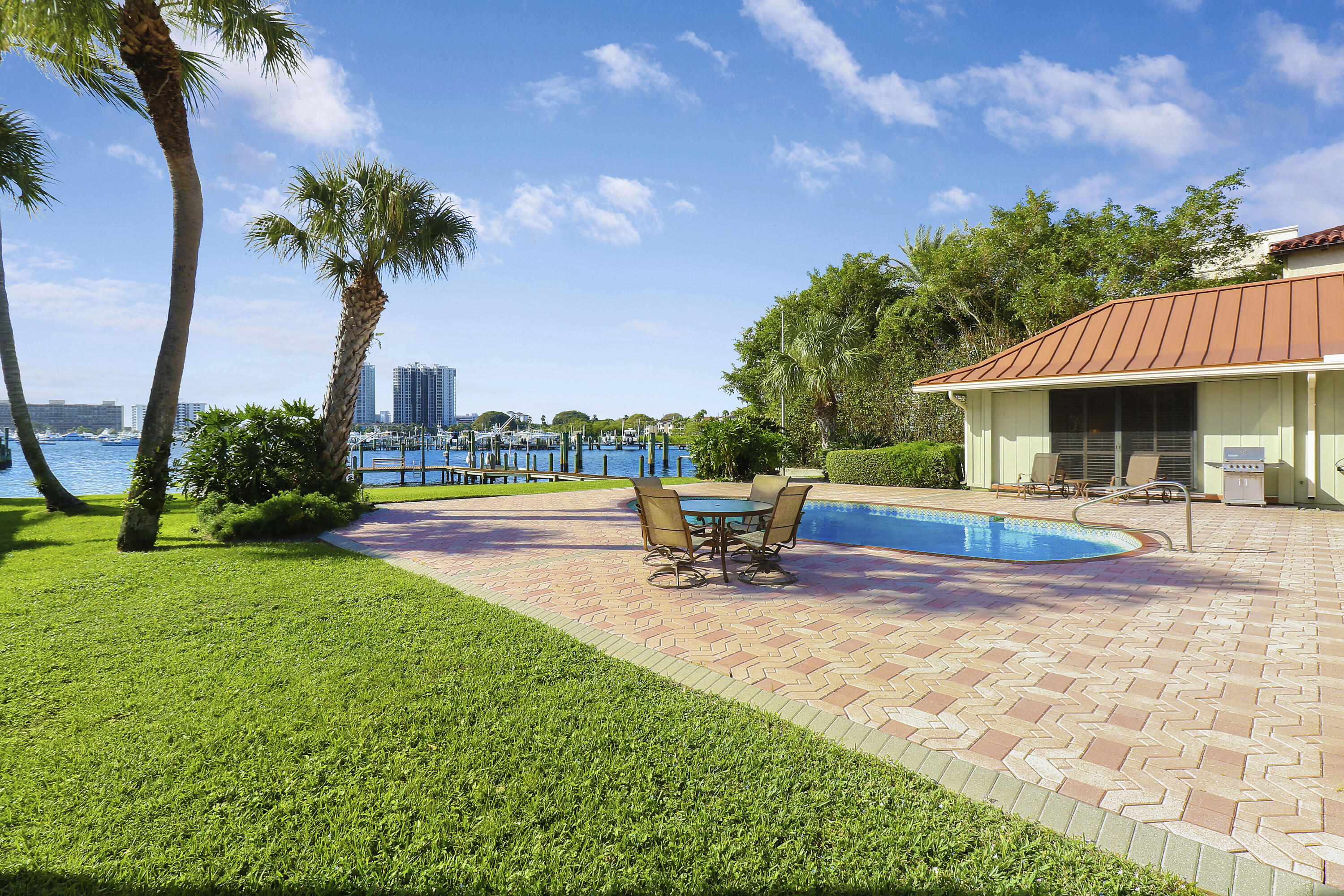 SEMINOLE BEACH - Residential