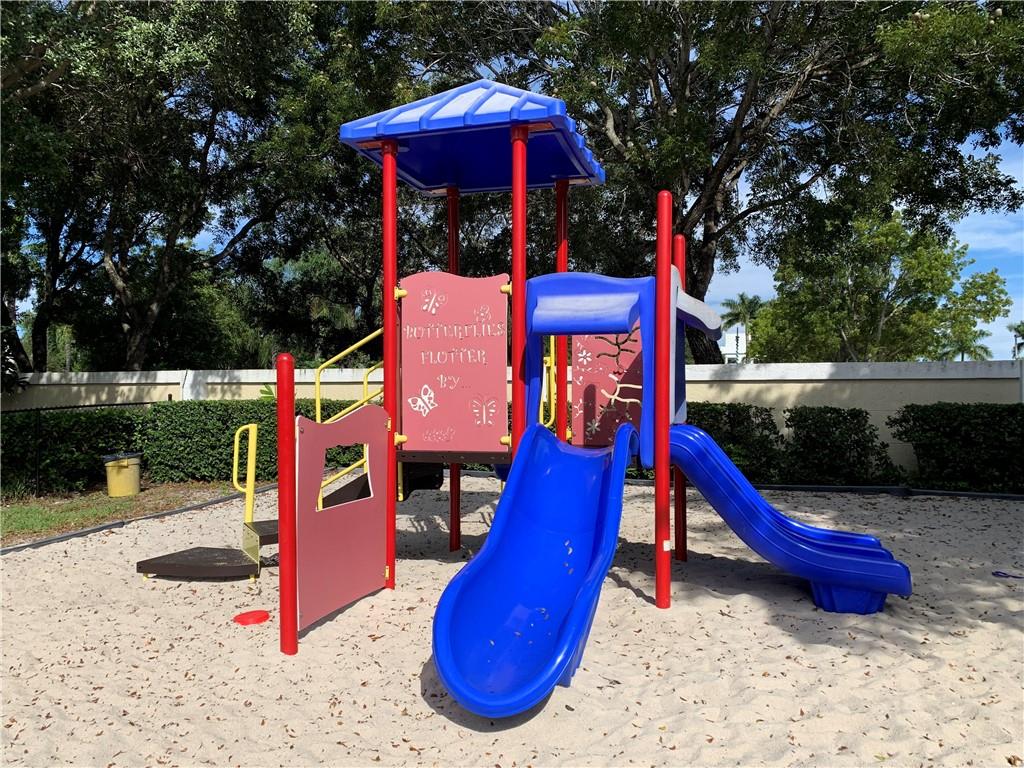 Banyan Oakridge Comm - Residential