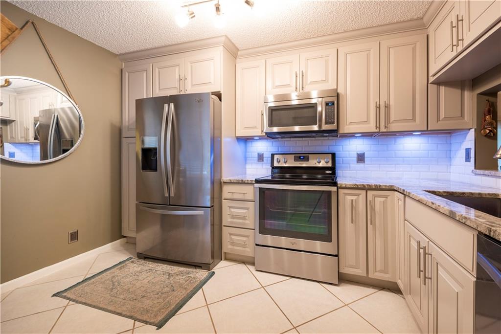 Banyan Oakridge Comm - Residential