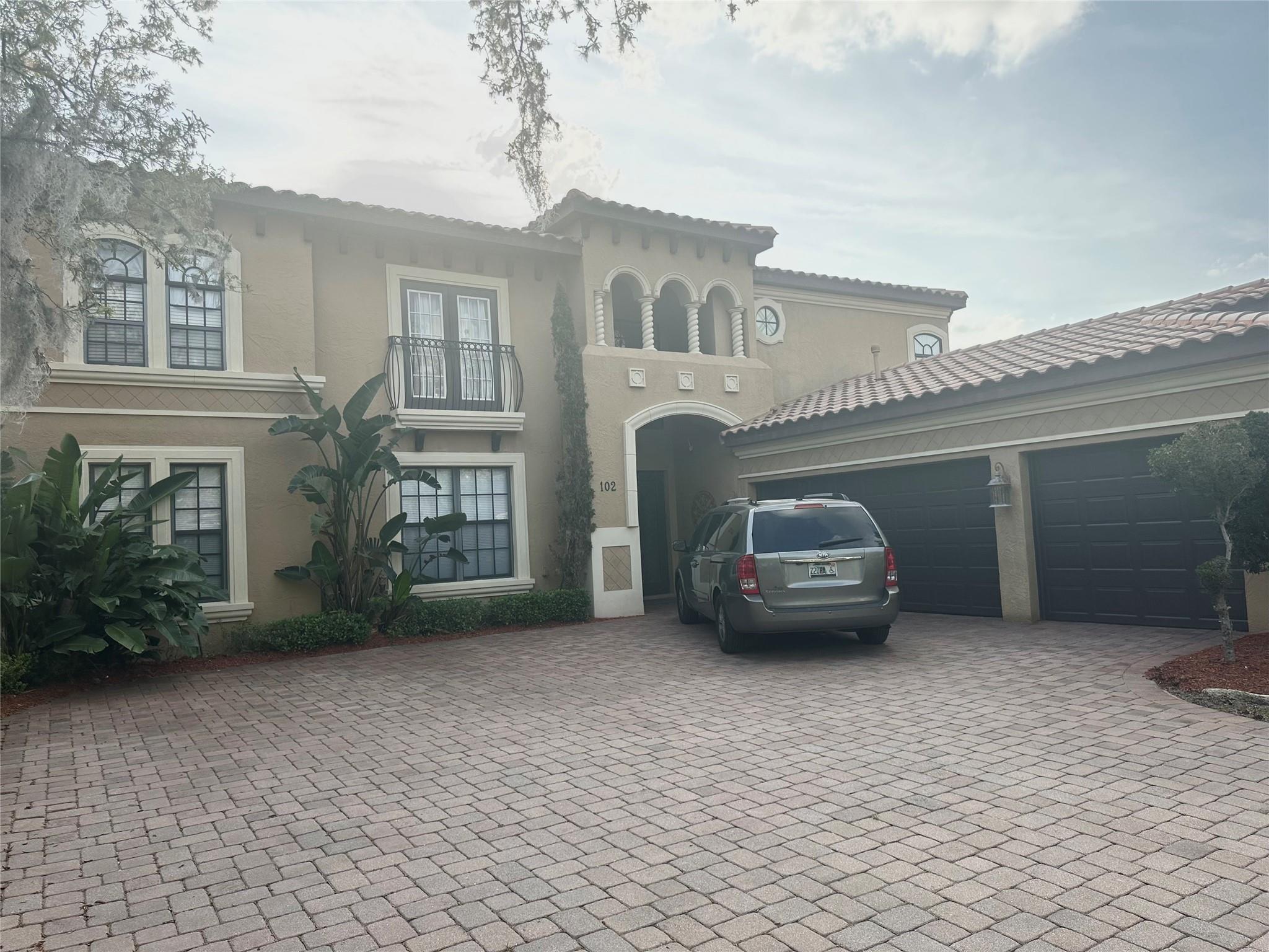 102 SAN LUCIA DR