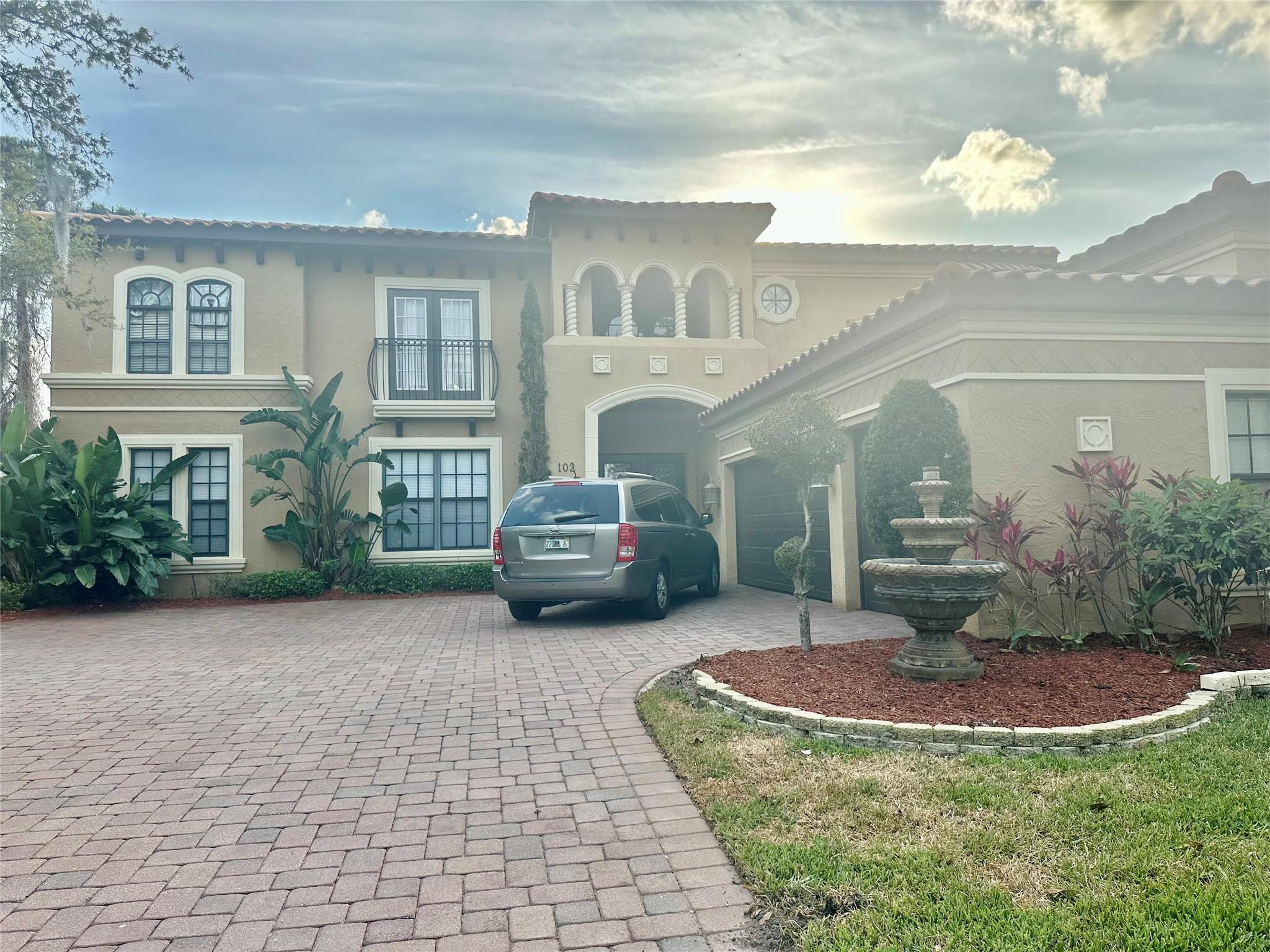 102 SAN LUCIA DR