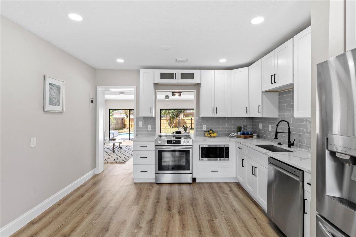 LAKE WORTH TOWN OF - Residential