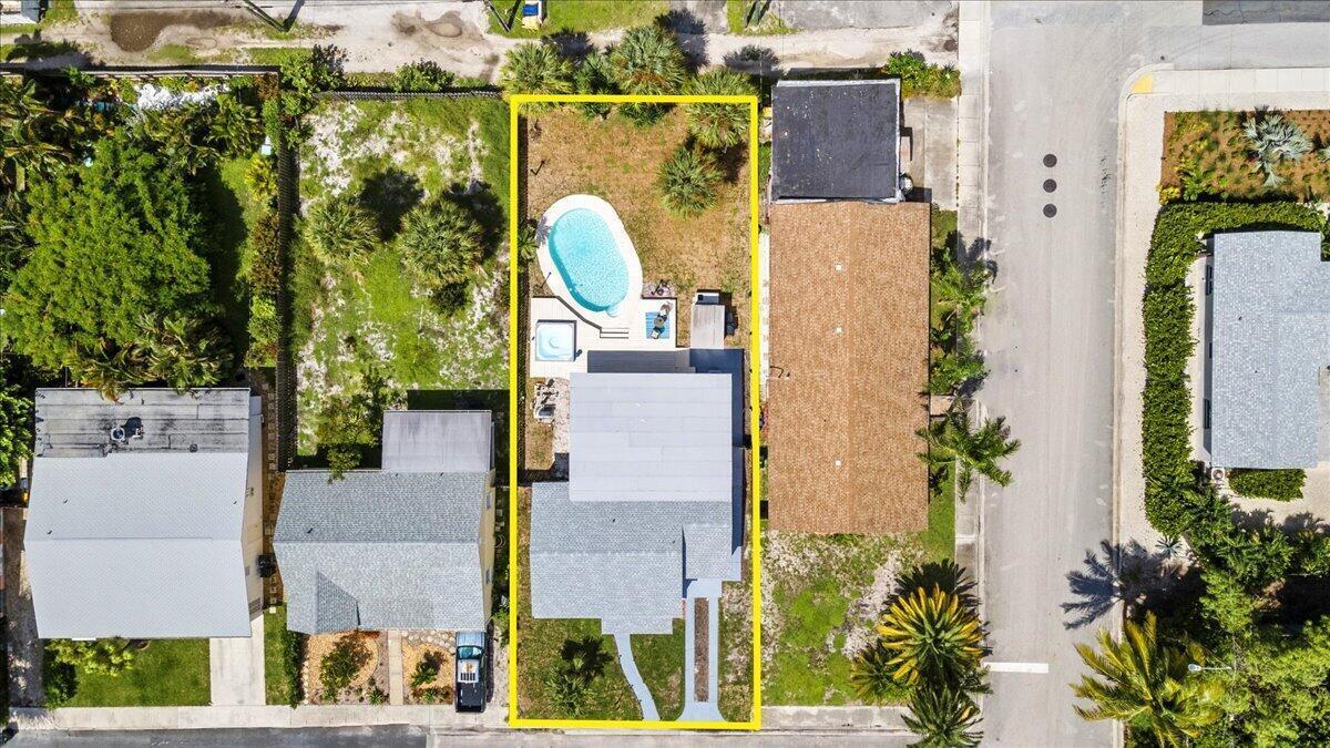 LAKE WORTH TOWN OF - Residential