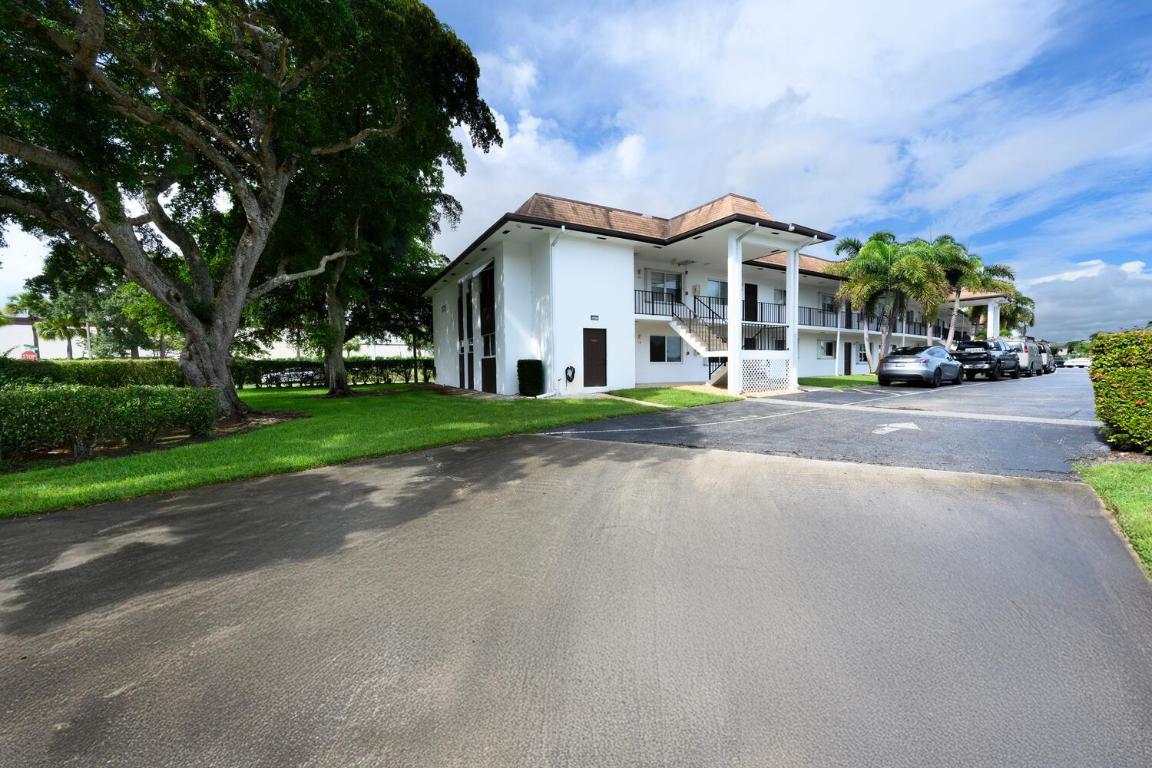 ROYAL POINT MANOR EAST CONDO - Residential