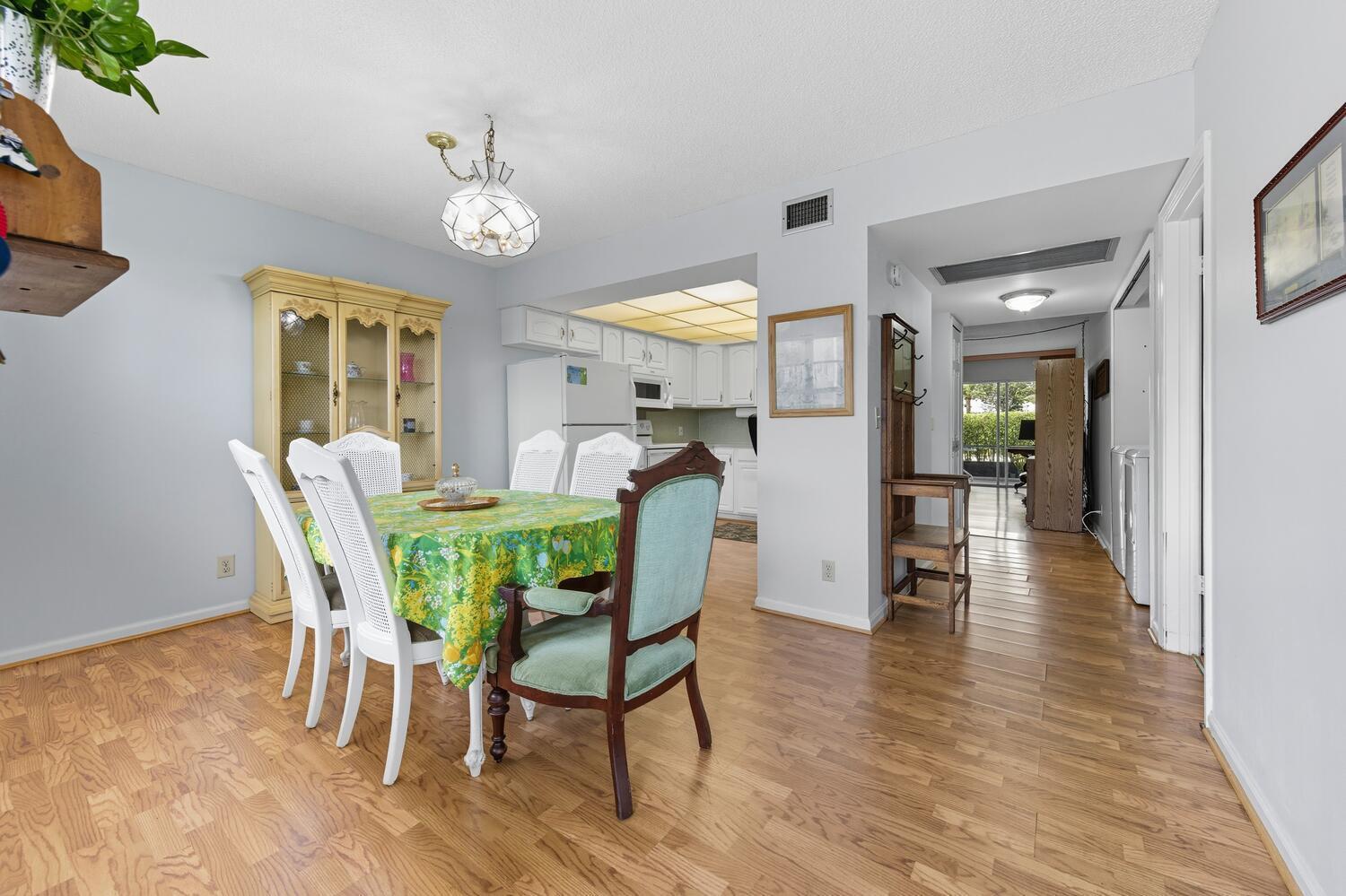 ROYAL POINT MANOR EAST CO - Residential