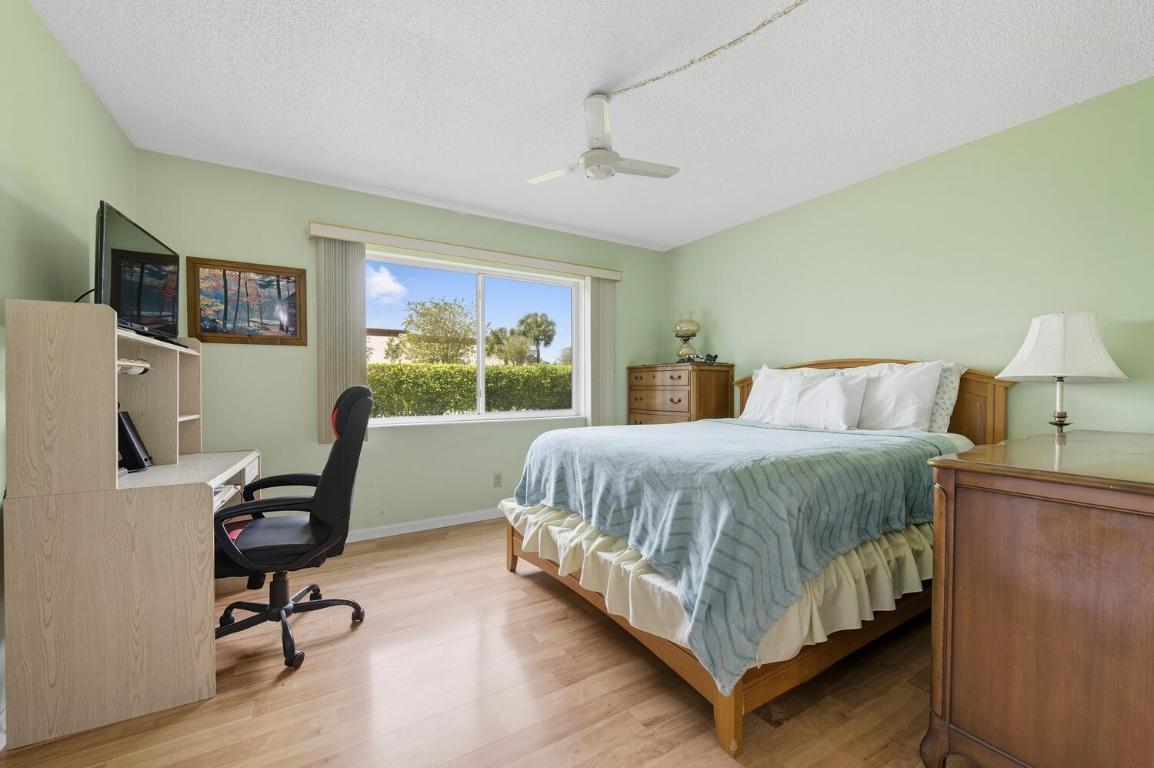 ROYAL POINT MANOR EAST CONDO - Residential