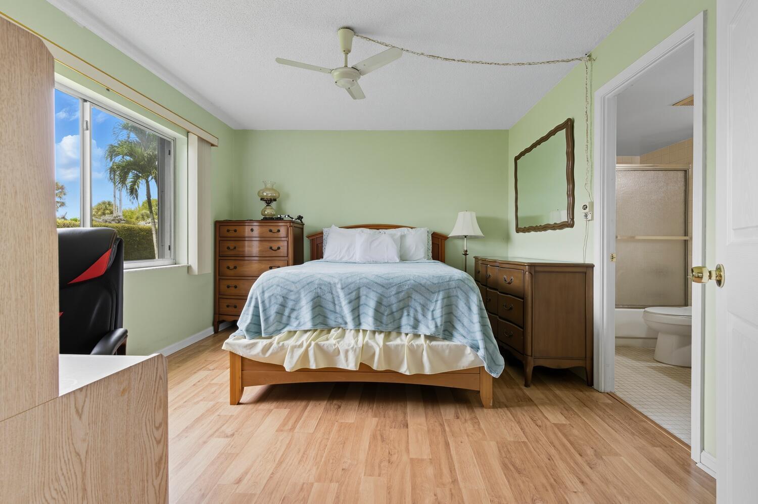 ROYAL POINT MANOR EAST CO - Residential