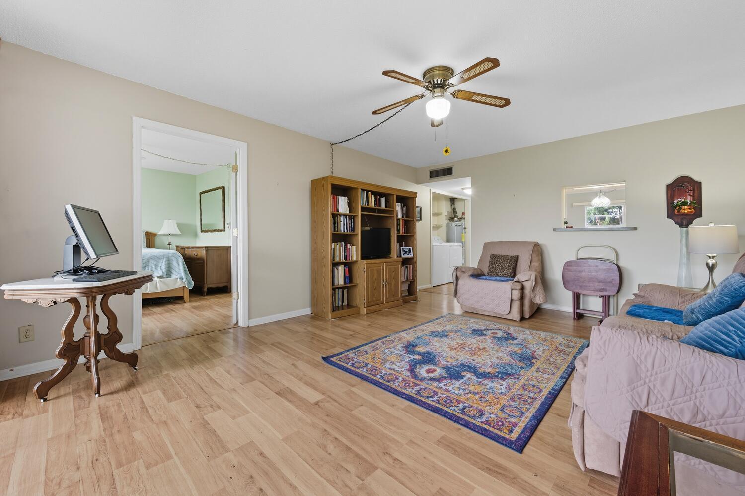ROYAL POINT MANOR EAST CO - Residential