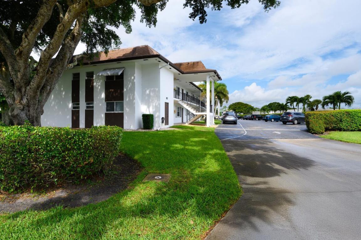 ROYAL POINT MANOR EAST CONDO - Residential