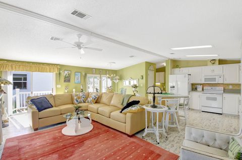 Tiny photo for 211 S Heron Drive #O, Briny Breezes, FL 33435 (MLS # R11128099)