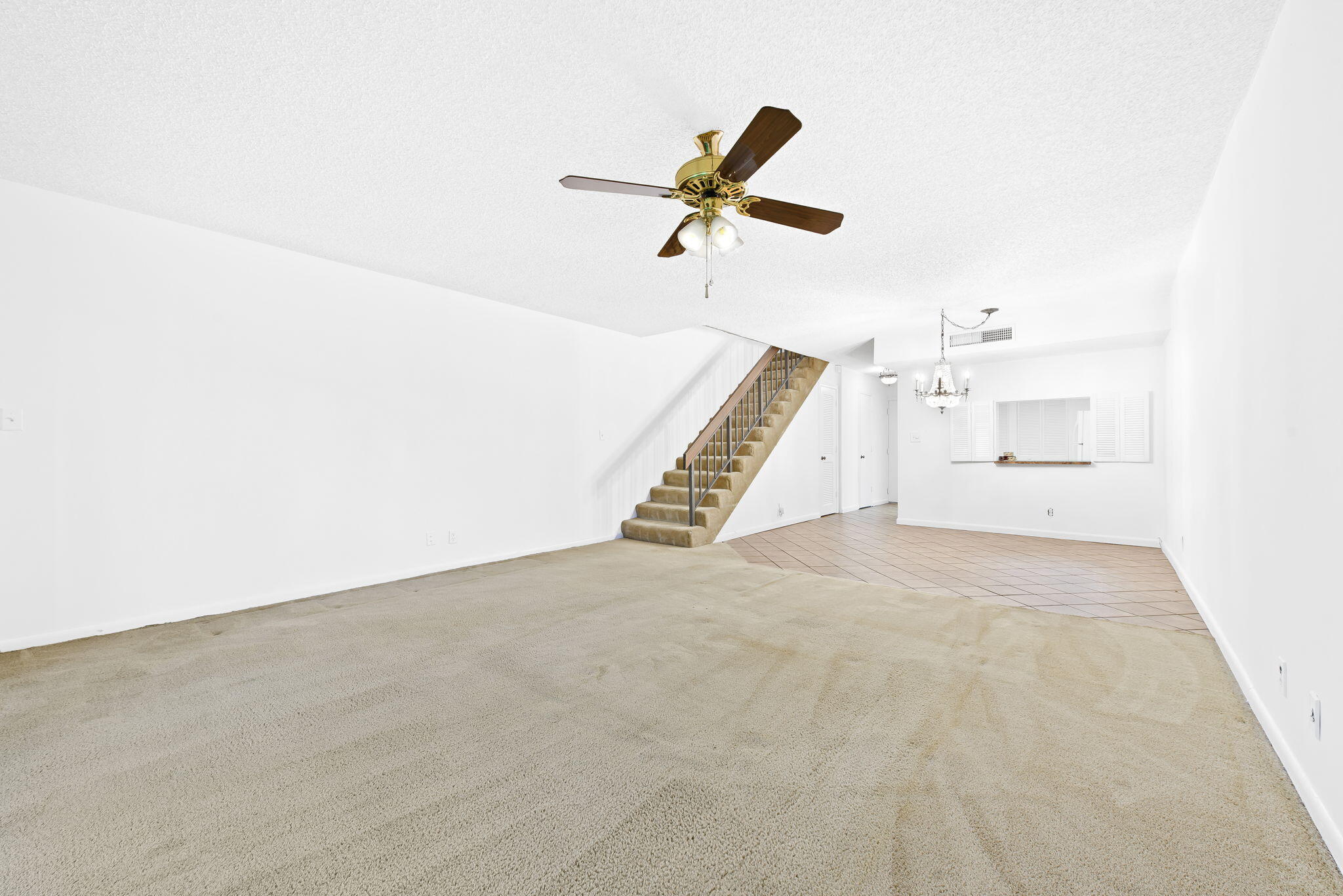 COURTS OF INVERRARY PHASE I - Residential