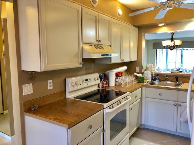 Photo of 7844 Willow Spring Drive #1715, Lake Worth, FL 33467 (MLS # B26040964)