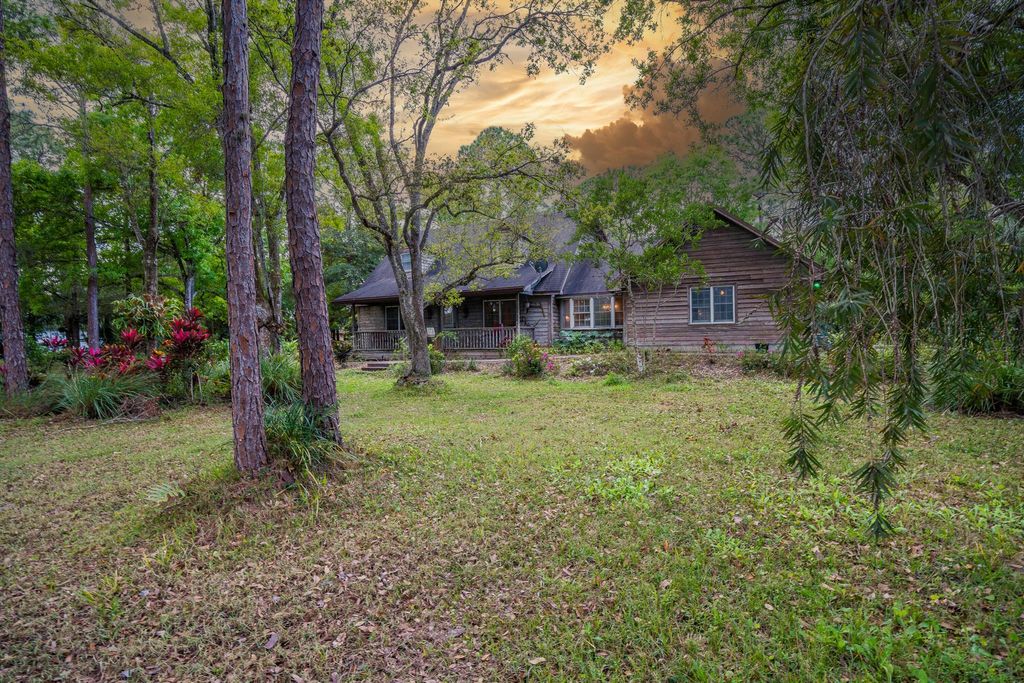 Photo of 15297 80th Drive N, Palm Beach Gardens, FL 33418 (MLS # R10962799)