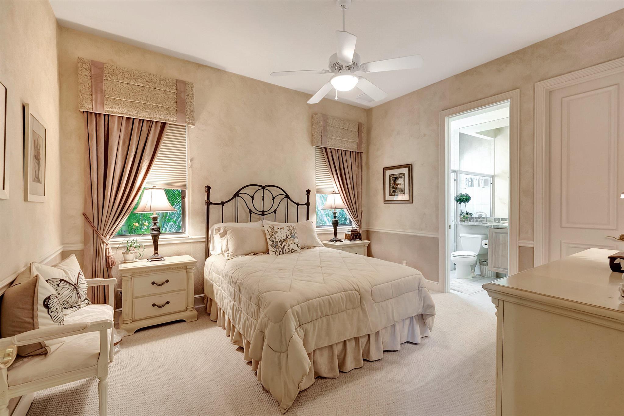 LANDINGS AT WOODFIELD COU - Residential