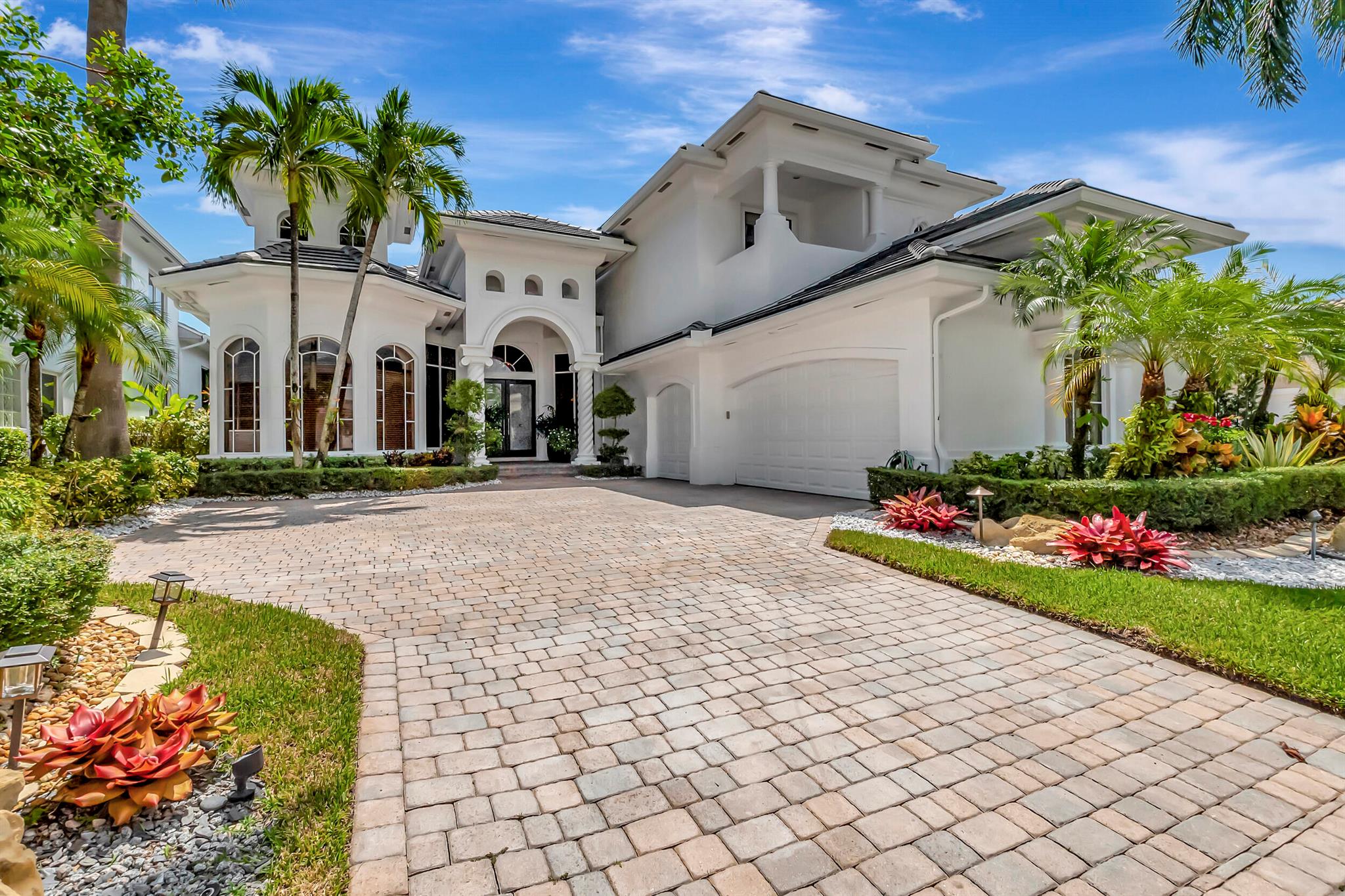 LANDINGS AT WOODFIELD COU - Residential