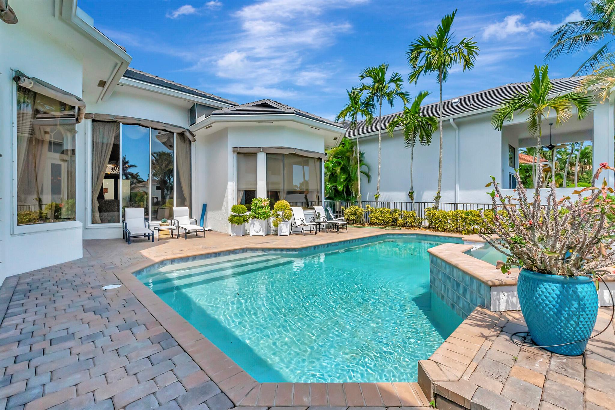 LANDINGS AT WOODFIELD COU - Residential