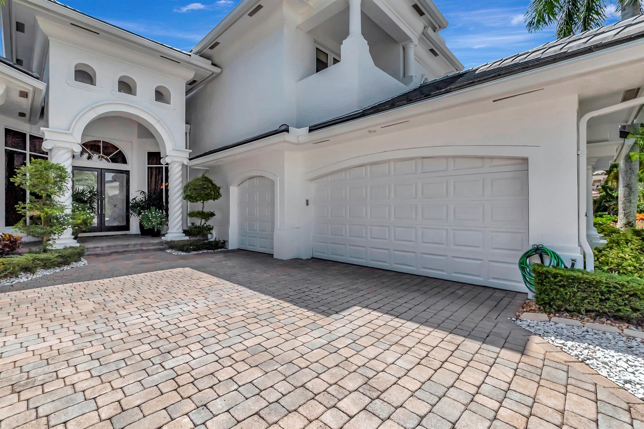 LANDINGS AT WOODFIELD COU - Residential