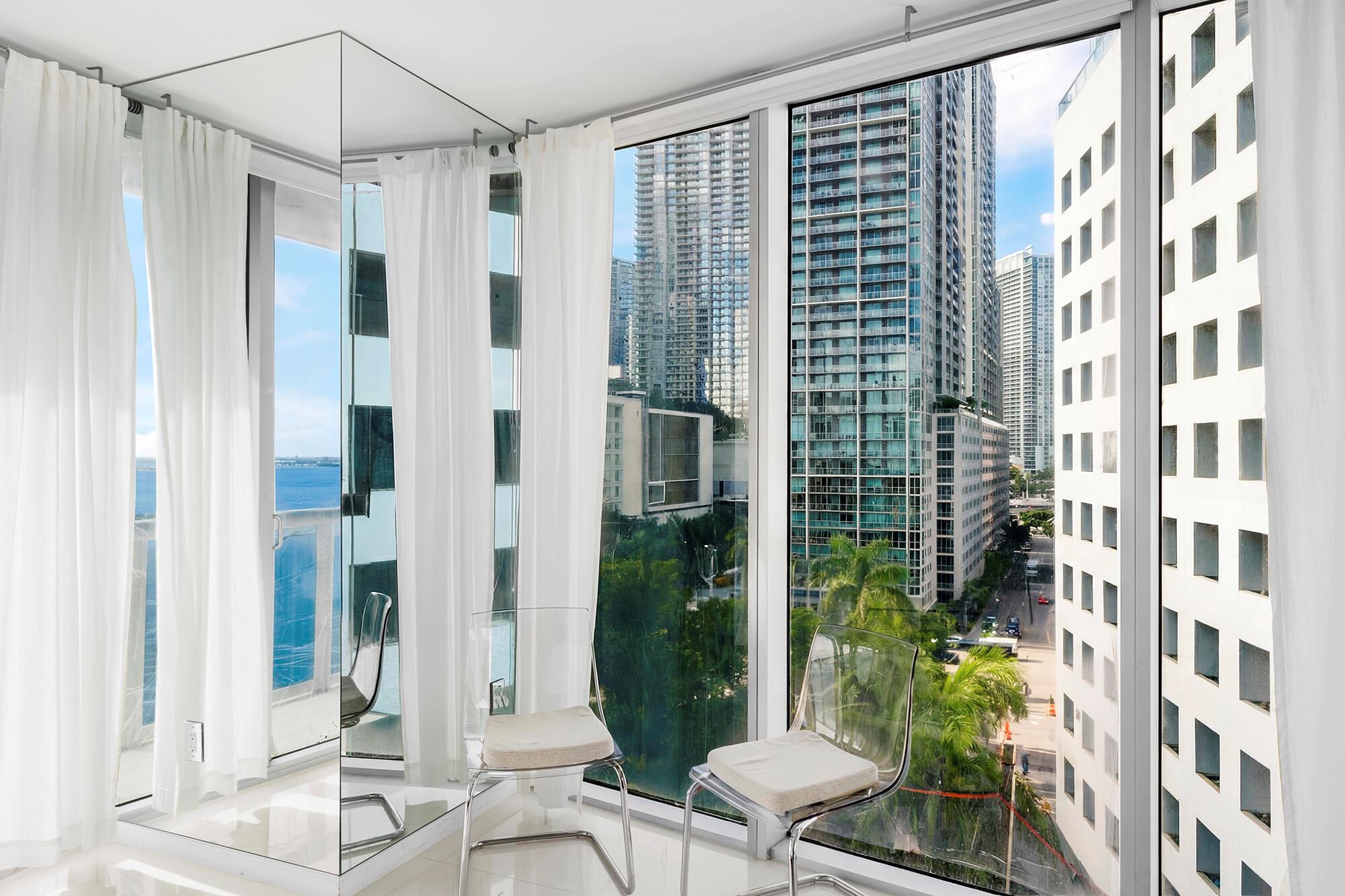 ICON BRICKELL NO TWO - Residential