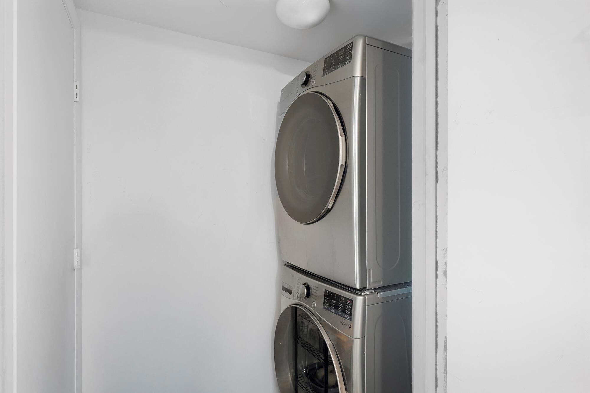 ICON BRICKELL NO TWO - Residential