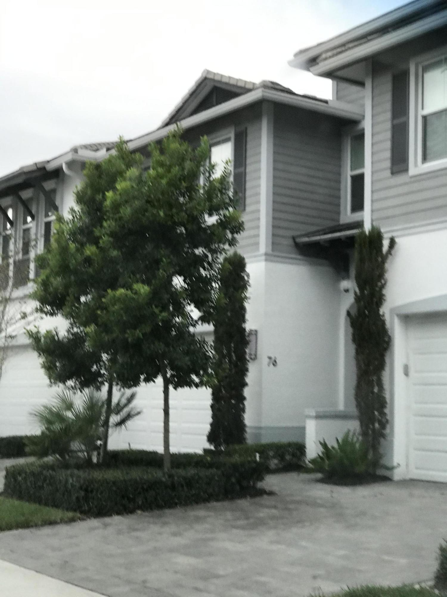 POINTE 100 CONDO - Residential