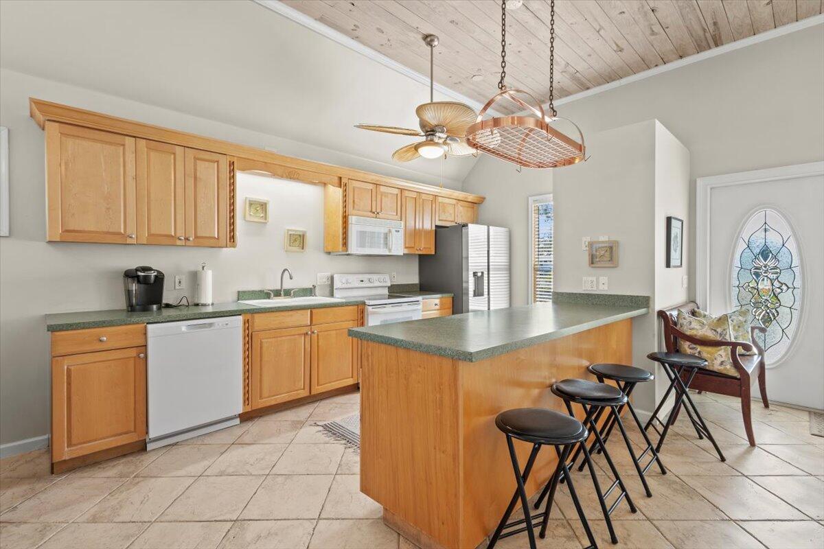 4157 SE Bayview Street, Stuart, FL, 34997/$500,000 3 4157 SE Bayview Street