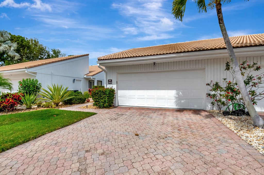 Photo of 19880 Sawgrass Lane #3903, Boca Raton, FL 33434 (MLS # R11068253)