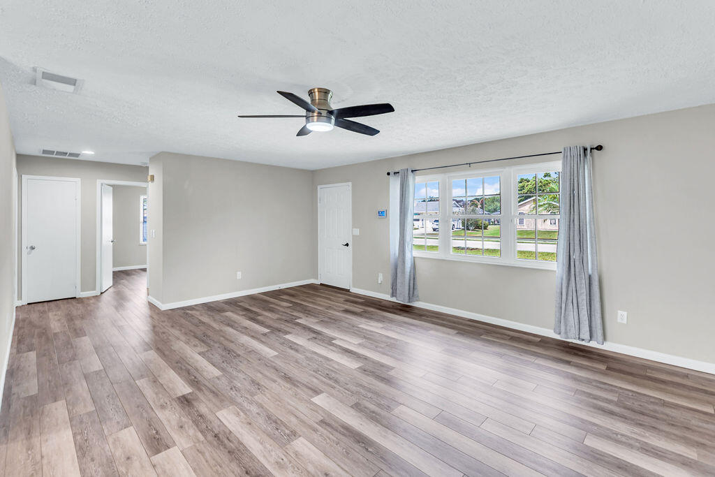 PORT ST LUCIE SECTION 29 - Residential