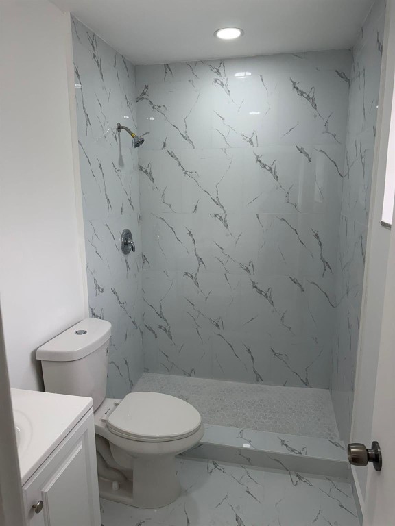 EMERALD ISLES CONDO - Residential Lease